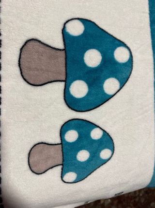 2 Mantas Suaves con Diseño de Hongos