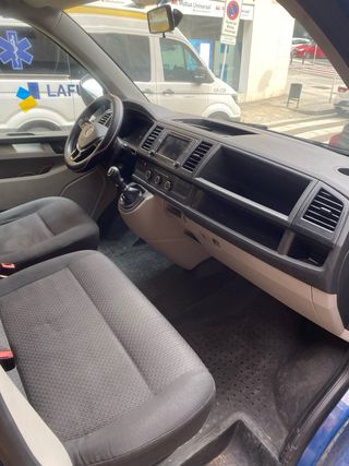 Volkswagen Caravelle 2017 Larga  (9 plazas)