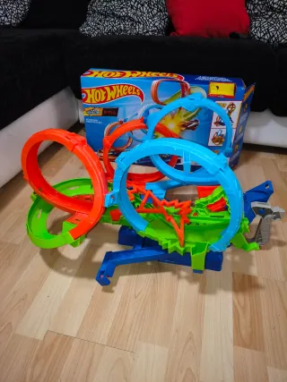 Pista Coches Hot Wheels Colisión 4 Loopings