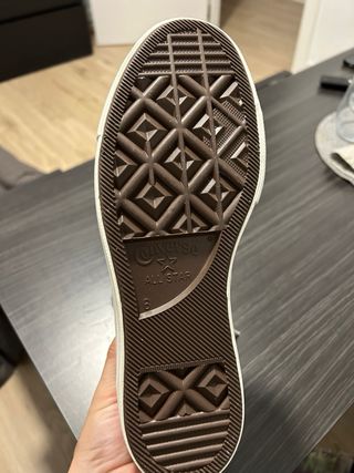 Zapatillas Converse Morado y Plateado