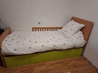 Juego de dormitorio: Cama nido individual y mesita