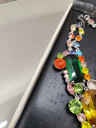 Collar Multicolor con Caja de swarovski