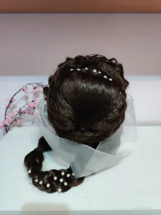 Parrucca Morena Fatta a Mano per Teatro