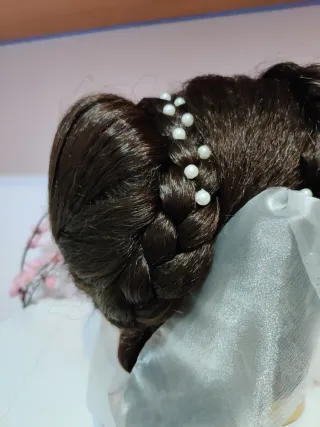 Parrucca Morena Fatta a Mano per Teatro