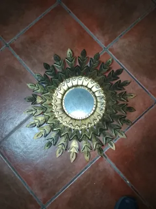 Specchio Sole in Metallo Dorato