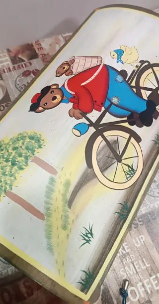 Baúl infantil Teddy Bear pintado a mano