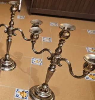 Candelabri in metallo argentato