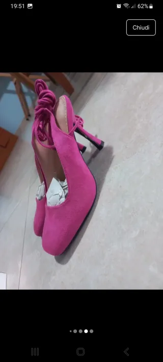 Scarpe decollete scamosciate fucsia con laccetti