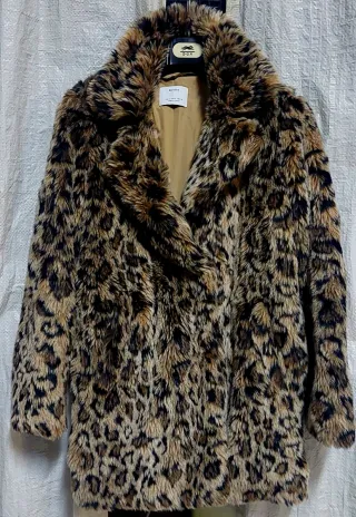 Abrigo leopardo estampado
