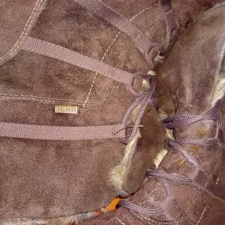 Stivaletti marroni con pelliccia n.40 in gore-tex