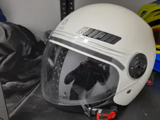 Casco de moto blanco SHIRO