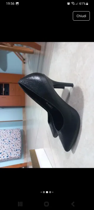 Scarpe décolleté a punta nere