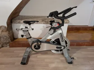 Bicicleta Spinning Tomahawk