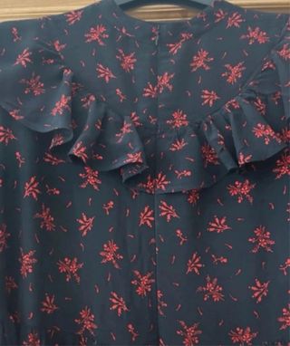 Vestido Zara Negro con Estampado Rojo