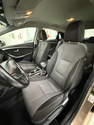 Hyundai i30 2013 Automático