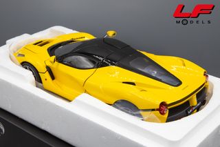 1:18 Ferrari La Ferrari Giallo - Hot Wheels