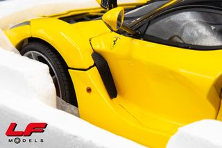 1:18 Ferrari La Ferrari Giallo - Hot Wheels