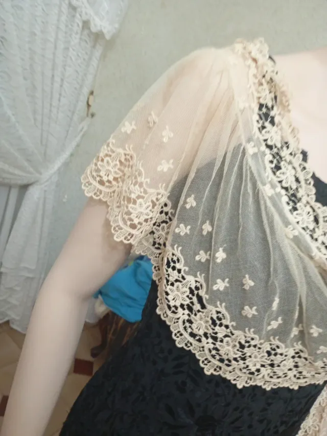 Chal victoriano encaje beige 1900 artesanal