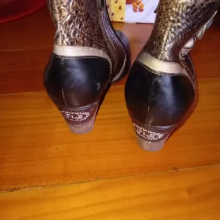 Stivaletti tacco zip cocco 38