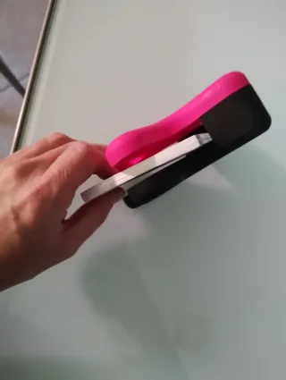 Porta post-it rosa a forma di croce