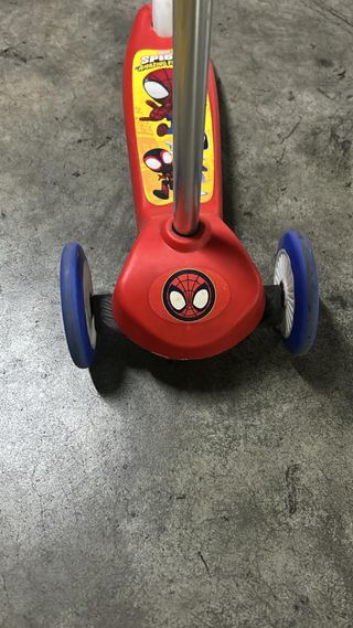 Patinete Spiderman 3 ruedas