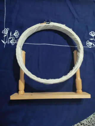 Bastidor de bordar de madera