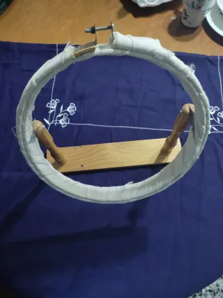 Bastidor de bordar de madera