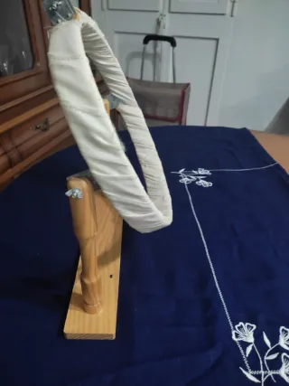 Bastidor de bordar de madera