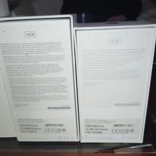 Lotto di scatole per iPhone e iPad 9ª Gen