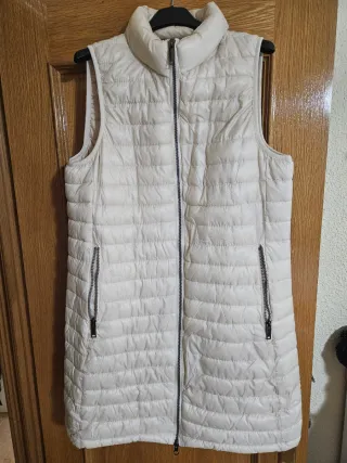 Chaleco acolchado crema talla XL