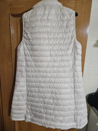 Chaleco acolchado crema talla XL