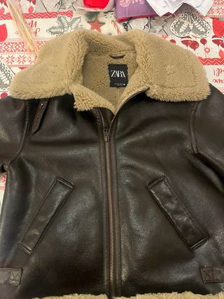 Chaqueta Zara efecto piel forrada