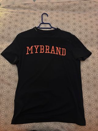 Camiseta MYBRAND Negra