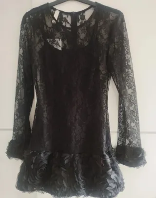 Vestido negro encaje