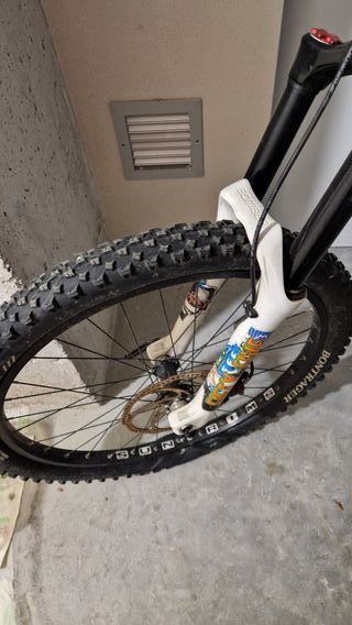 Bicicleta Mondraker Curve