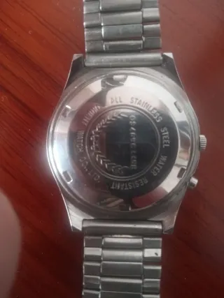 Reloj Racer Vintage Dorado y Plateado