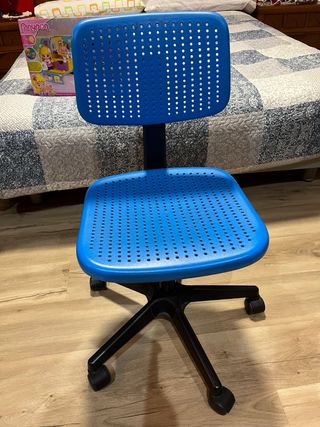 Silla giratoria de escritorio azul