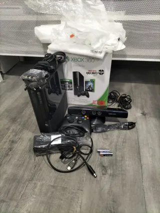 Xbox 360 250GB + Kinect + Call of Duty
