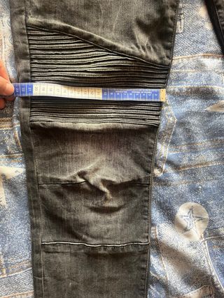 Vaqueros Biker Negro Desgastados