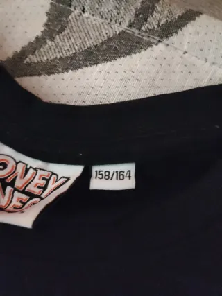 Camiseta Looney Tunes Monster Rock Talla M