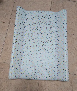 Materassino fasciatoio con stelle del marchio Bbest