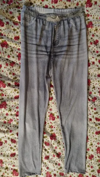 Lote 2 Camisetas y 2 Leggings Talla L