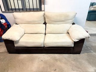Dos Sofá 3x2 beige y marrón