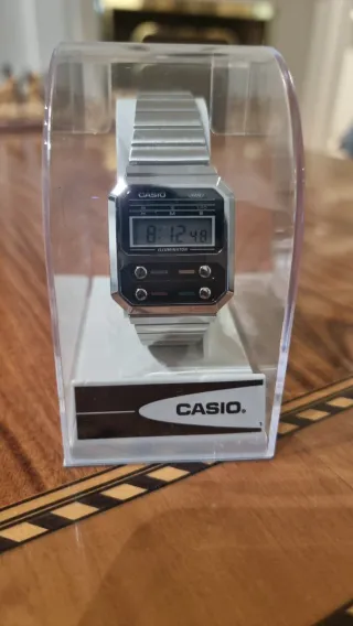 Reloj Casio A100WE-1AEF Retro Plateado