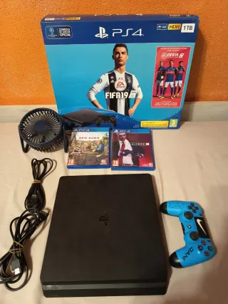 PS4 (PlayStation 4) + Mando + 2 Juegos