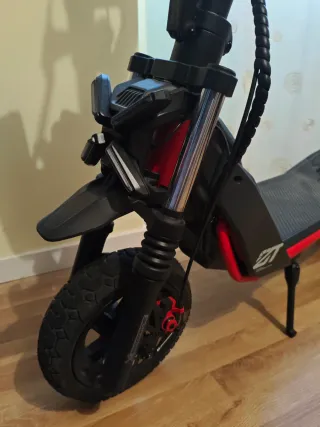 Trotinete Elétrica Segway ZT3