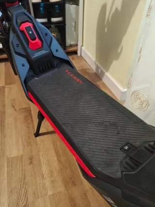 Trotinete Elétrica Segway ZT3