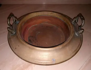 Brasero italiano antico in rame e bronzo in liquidazione