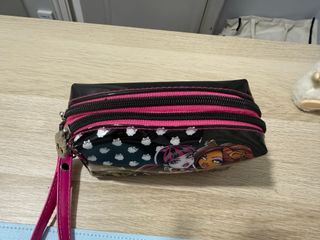 Cartera Monster High infantil.