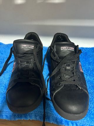 Scarpe donna Escape nere con dettagli rosa